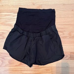 Full Panel maternity workout shorts